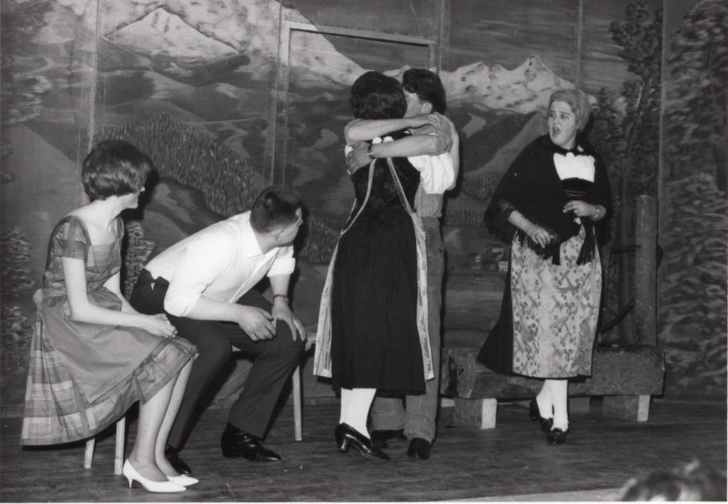 Theaterszene aus "Rentiert das?"