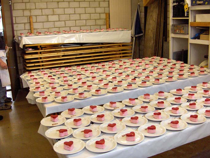 Bereitgestellte Dessert-Herzen.