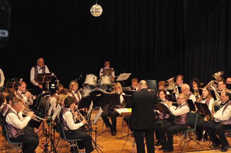 Die MGU auf der Bühne.