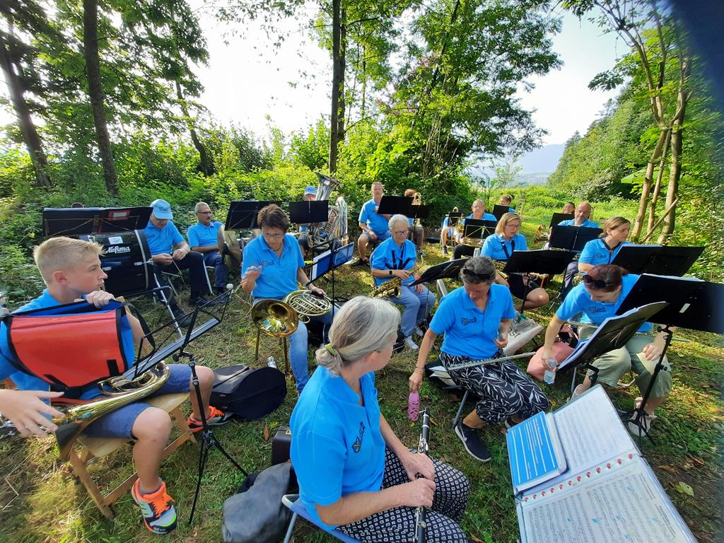 Die MGU  sitzt und ist zum Spielen bereit.